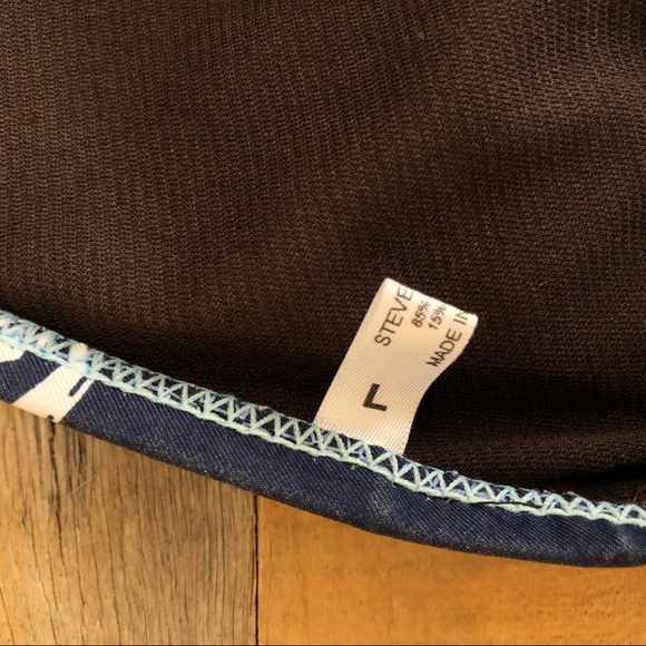 STEVEN WEAR blue and white Hawaiian turtle print halter bikini top, size L. - Picture 3 of 3